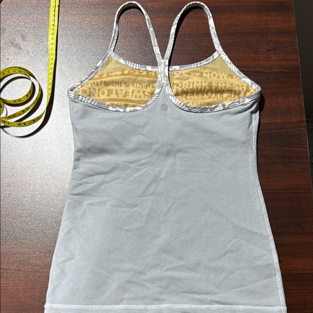 Lululemon Power Pose XXS Silver Tank - Picture 3 of 5